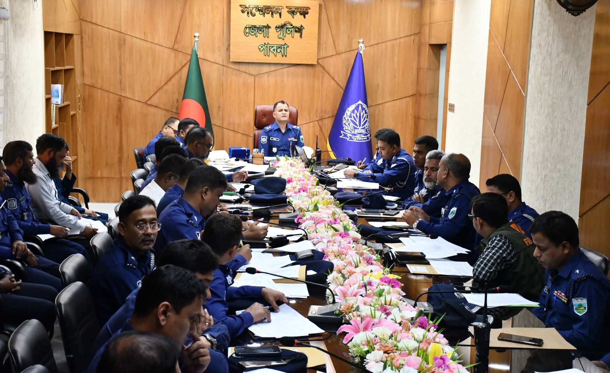 পাবনা পুলিশের মাসিক কল্যাণ ও অপরাধ পর্যালোচনা সভা অনুষ্ঠিত