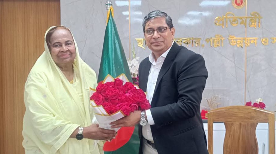 দেশের শীর্ষ পর্যায়ের ও আন্তর্জাতিক মানের বেসরকারি উন্নয়ন সংস্থা টিএমএসএস'র আজীবন সদস্য মীর লাবনী আক্তারের জীবনসঙ্গী