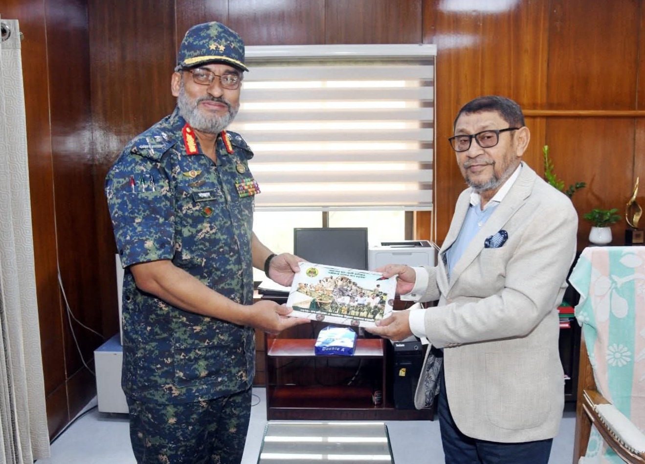 স্বাস্থ্য খাতে নিরাপত্তা জোরদার ও সেবার মানোন্নয়নে আনসার-ভিডিপির ভূমিকা বাড়ানোর ওপর গুরুত্ব