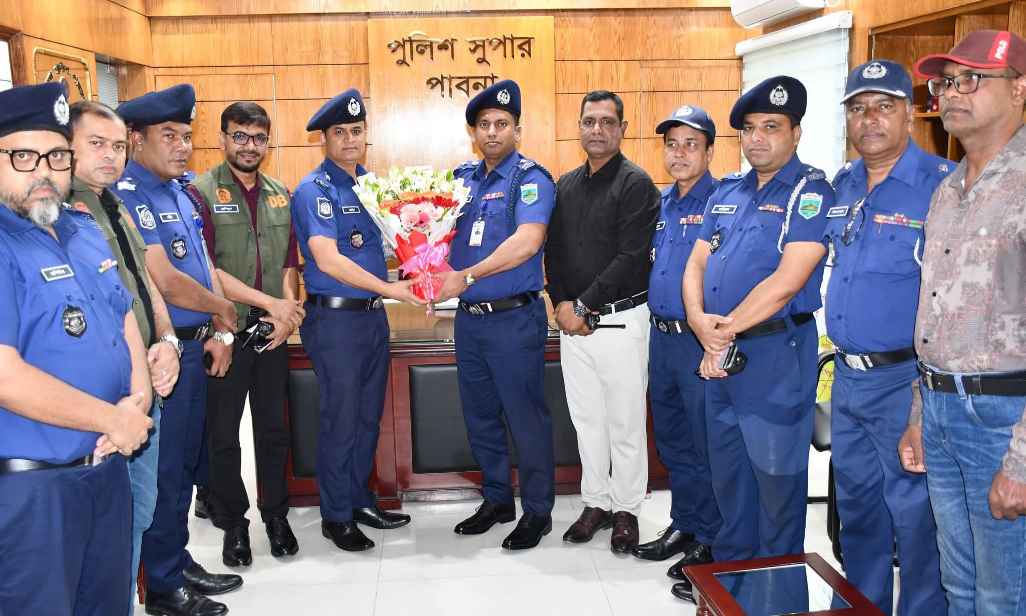 পাবনায় নবাগত পুলিশ সুপার মোঃ ছুফি উল্লাহ’র যোগদান ও দায়িত্ব গ্রহণ