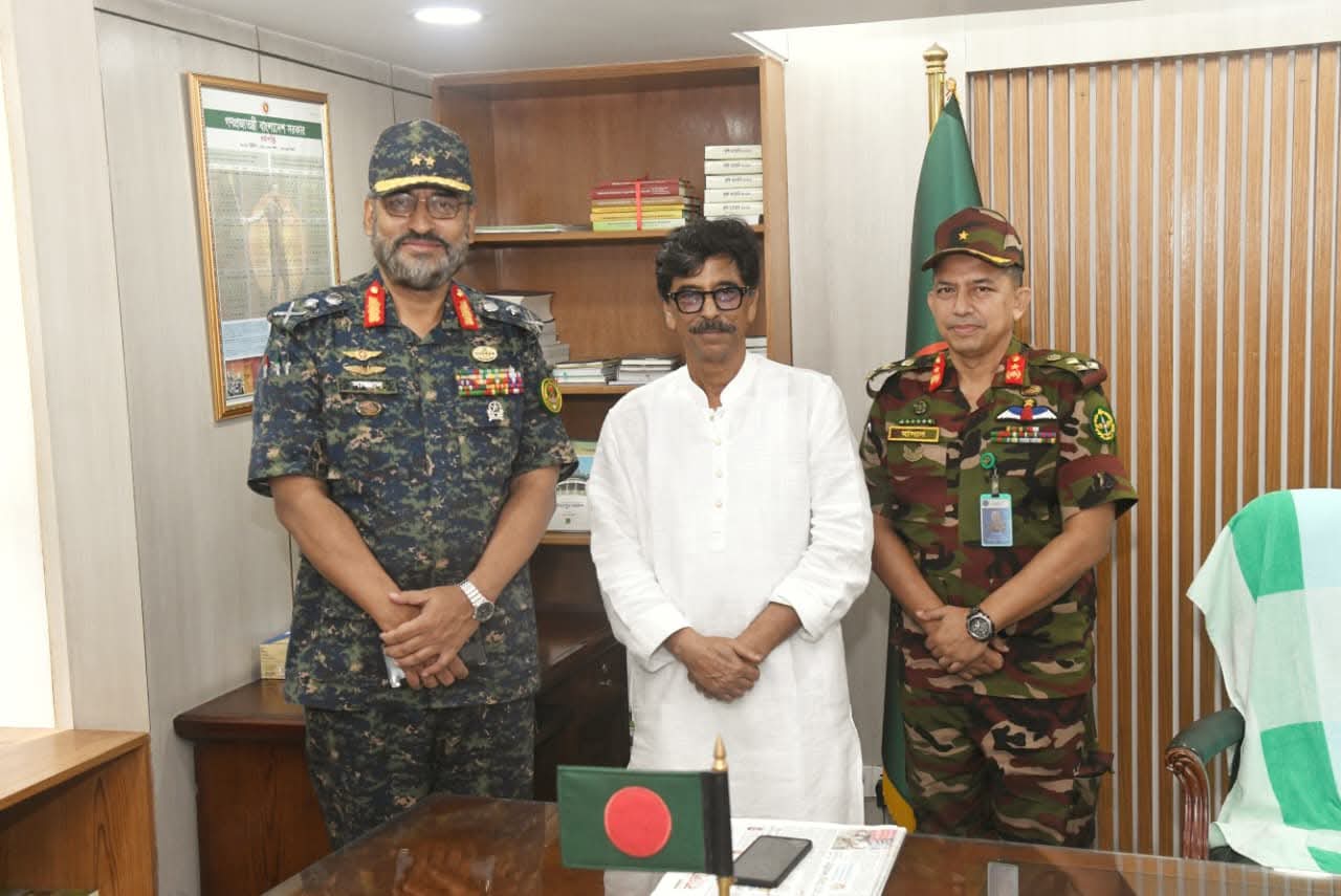 ঢাকায় কৃষি, মৎস্য ও প্রাণিসম্পদ মন্ত্রীর সঙ্গে আনসার-ভিডিপি মহাপরিচালকের সৌজন্য সাক্ষাৎ