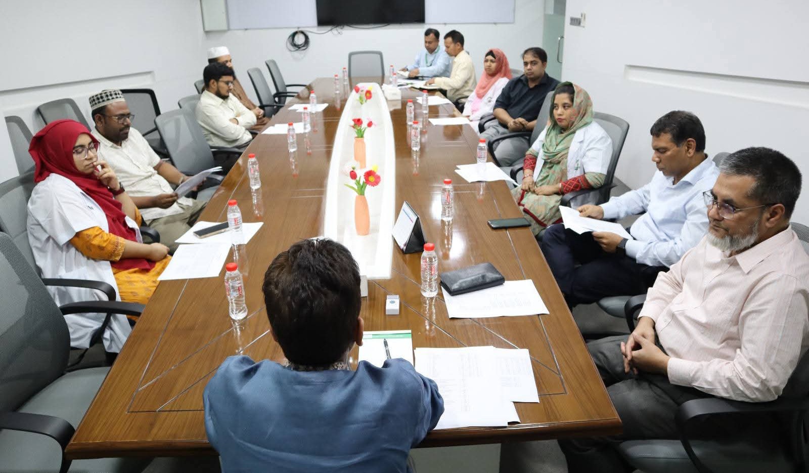 বগুড়ায় গাক চক্ষু হাসপাতালে আলোচনায় রোগীবান্ধব ও আধুনিক চিকিৎসা সেবা নিশ্চিতের আহবান