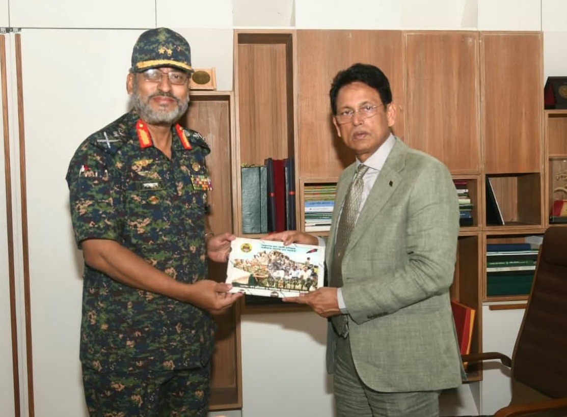 কর্মমুখী প্রশিক্ষণ সম্প্রসারণে শিক্ষামন্ত্রীর সাথে আনসার-ভিডিপি'র মহাপরিচালকের সাক্ষাৎ