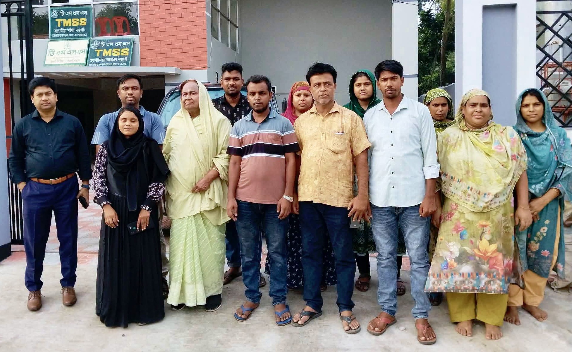 টিএমএসএস'র নওগাঁর হাপানিয়া শাখা পরিদর্শন করলেন অধ্যাপিকা ড. হোসনে আরা বেগম