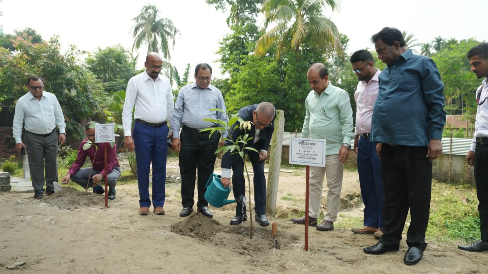 টাঙ্গাইলে বুরো বাংলাদেশের কার্যক্রম পরিদর্শন করলেন এমআরএ'র ভাইস চেয়ারম্যান
