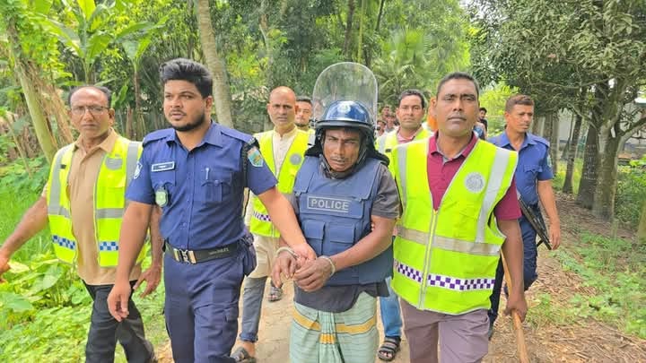পাবনা সাঁথিয়ায় আজিজ হত্যার প্রধান আসামী বাঘা গ্রেফতার