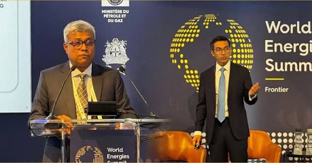 লন্ডনে অনুষ্ঠিত ওয়ার্ল্ড এনার্জিস সামিটে